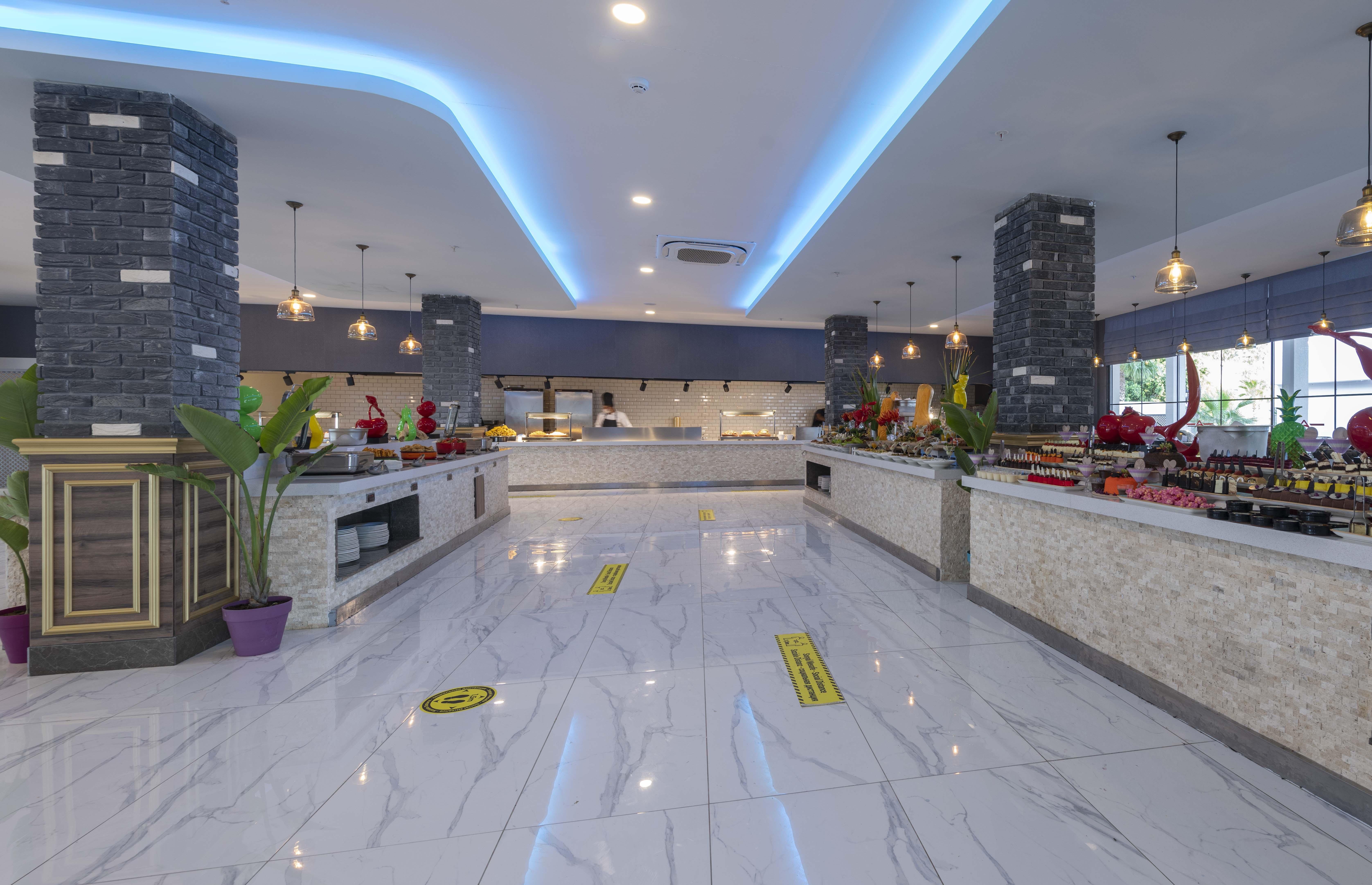 Royal Towers Lara Otel Antalya Dış mekan fotoğraf
