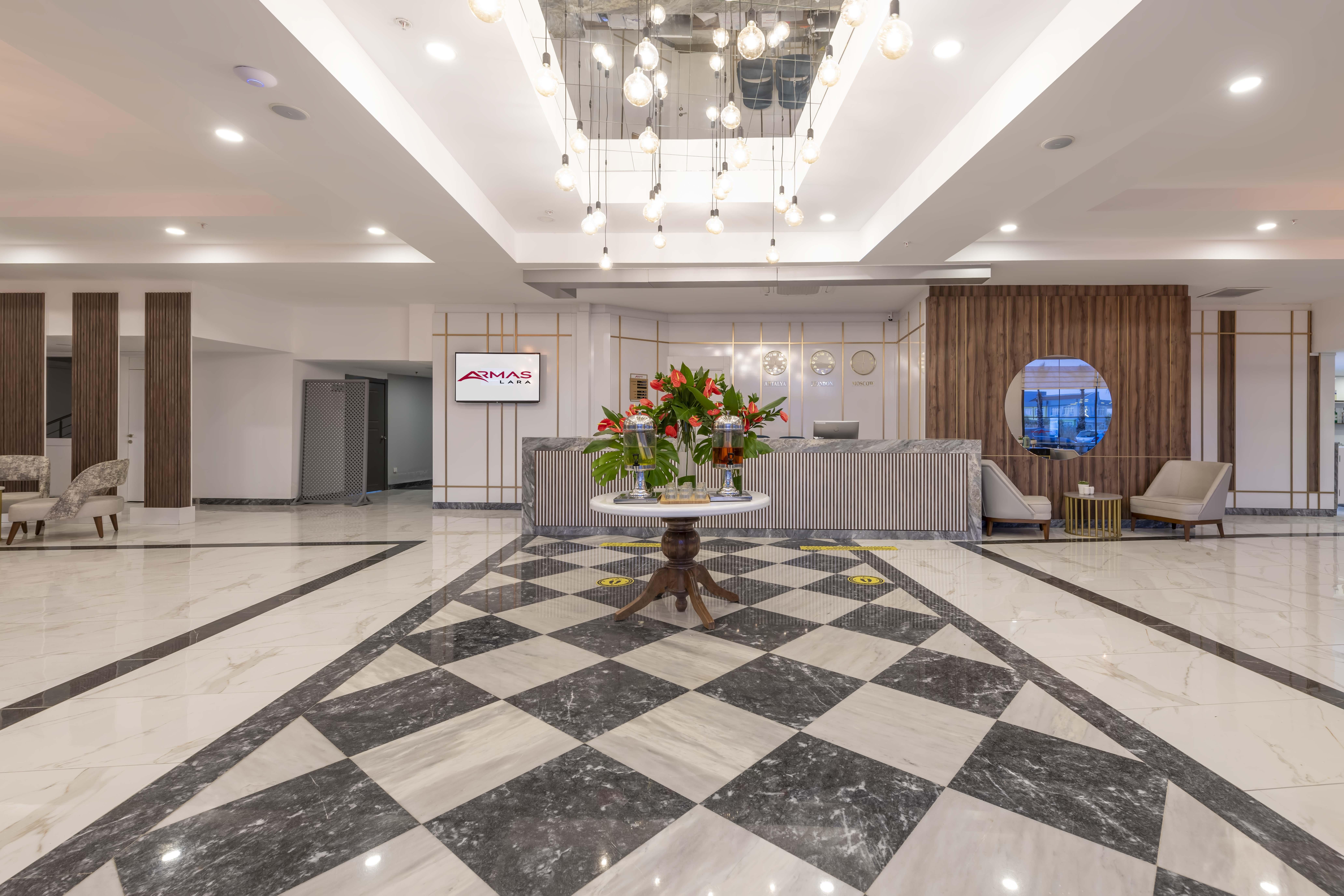 Royal Towers Lara Otel Antalya Dış mekan fotoğraf