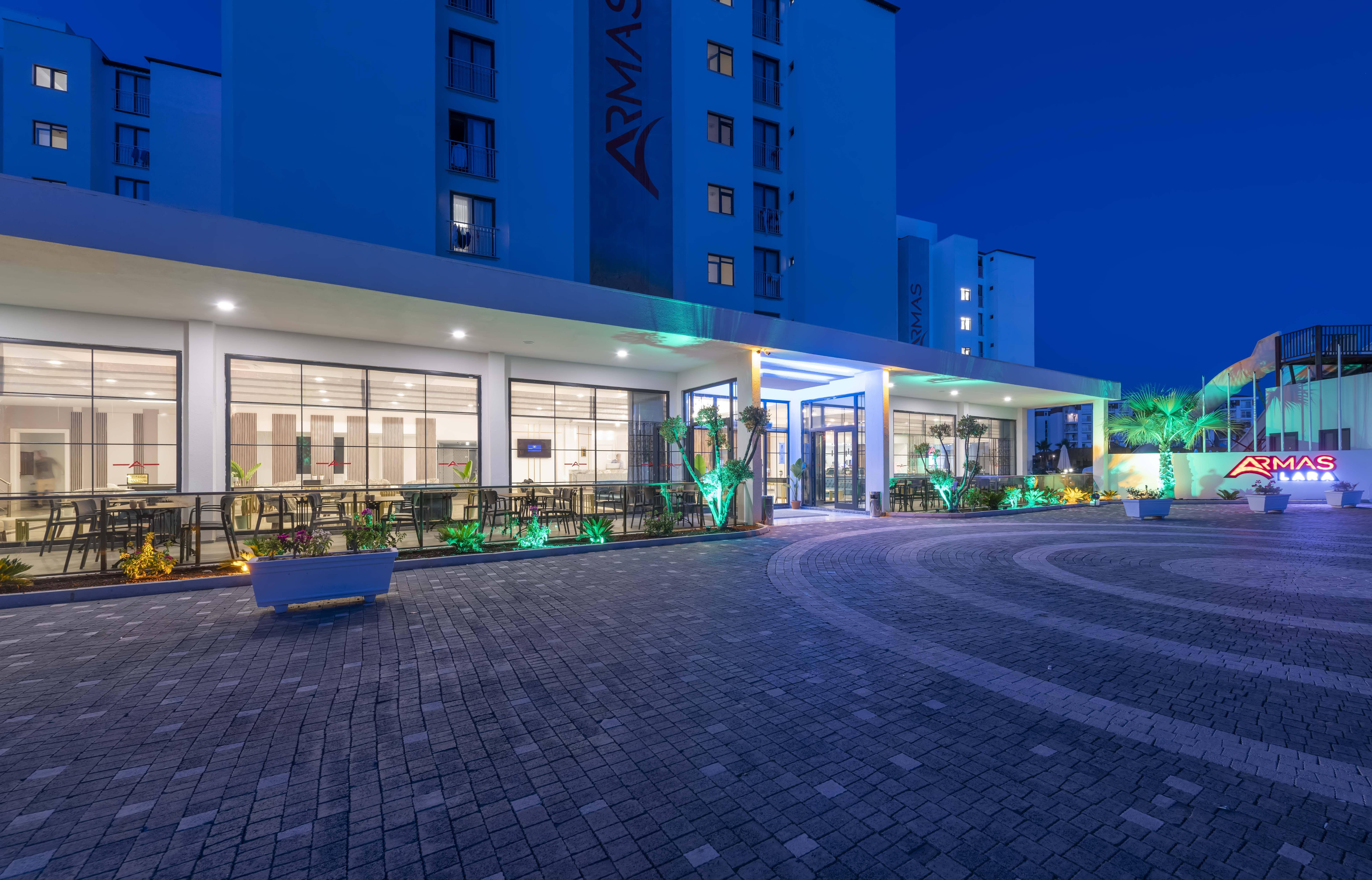 Royal Towers Lara Otel Antalya Dış mekan fotoğraf